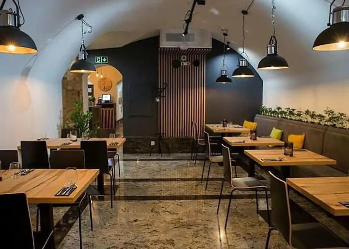Discover Krakow s - 5 Borowickiej St - Studio Next To Opera And Unity Centre